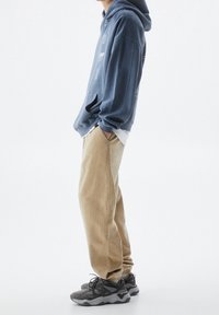 PULL&BEAR Träningsbyxor - beige