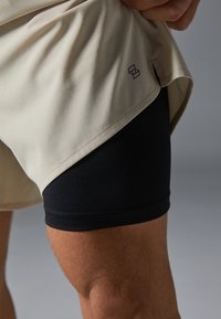 Thumbnail Image 7
