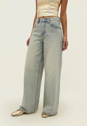 Wide leg - moon washed