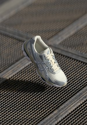 GEL NYC 2055 UNISEX - Sneakers - cream/dolphin grey