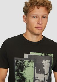 QS MIT FRONTDRUCK - T-shirt print - schwarz