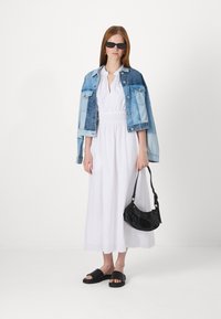 GAP HALTER  - Robe de jour - optic white