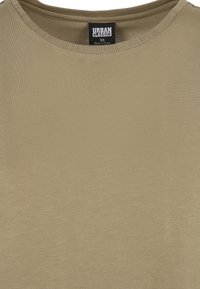 Khaki kortærmet t-shirt lavet af glat, let stof med ribbet rund hals og label ved halsudskæringen; størrelse XS.
