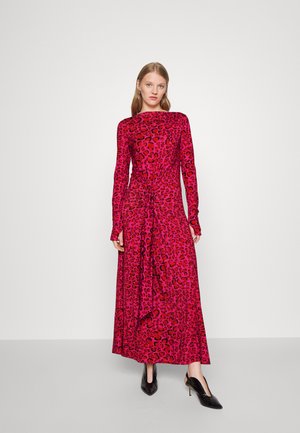 DRAPED SASH DRESS - Maxikjoler - red