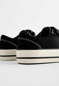 Next REGULAR FIT - Sneakers low - black