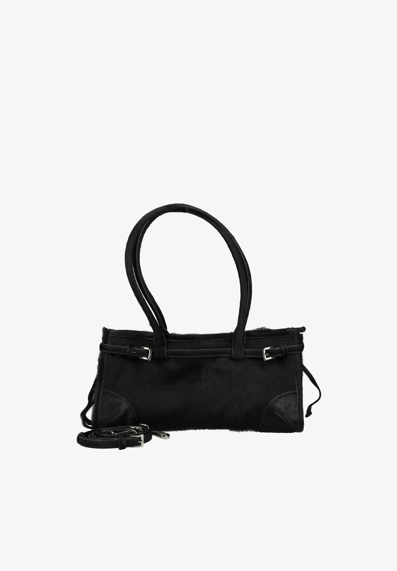 Bolso rectangular negro con dos asas para el hombro, detalles de hebilla y una correa adicional desmontable colocada al frente.