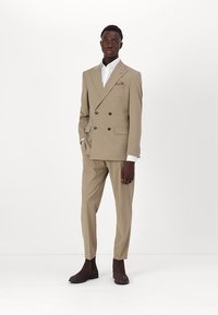Isaac Dewhirst PREMIUM SUIT - Odijelo - neutral