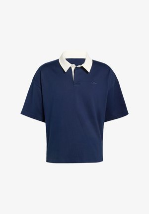 Polo azul marino con cuello blanco, mangas cortas y un detalle sutil de logotipo en el pecho. Hecho de tela transpirable y texturizada.