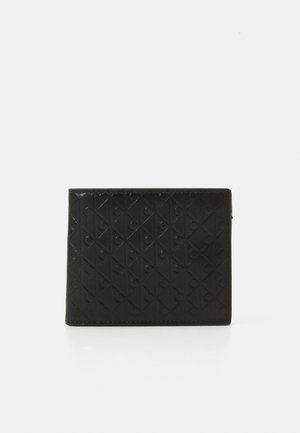 Portefeuille noir avec un motif de diamant en relief et un détail de logo, fabriqué en matériau lisse, de forme rectangulaire et mince.