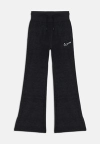 Čierne rozšírené tepláky s pásikom na stiahnutie, vyrobené z mäkkej látky, so zobrazeným bielym logom Nike na ľavom boku.