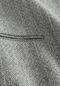 Next REGULAR FIT - HERRINGBONE TAILORED - Bleiseri - black white