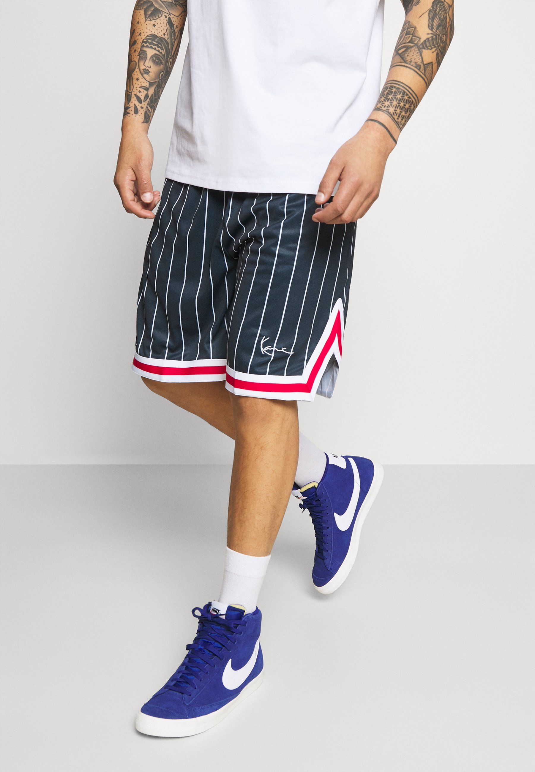 Karl Kani Retro Cargo - Shorts at Stylefile