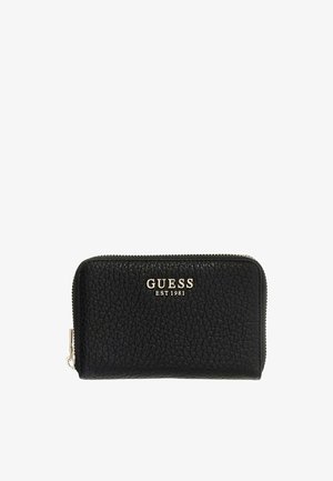 Portefeuille zippé en cuir noir texturé avec logo GUESS argenté et "EST 1981" embossé à l'avant.