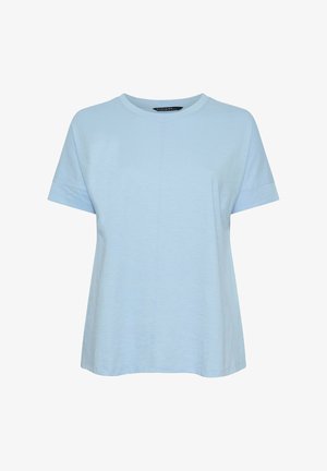 Lyseblå kortærmet bomuld T-shirt med rund halsudskæring og subtil lodret sømdetalje ned langs midten foran.