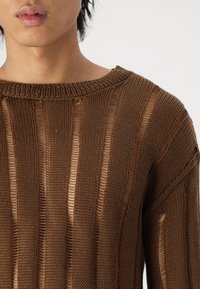 Night Addict Πουλόβερ - brown