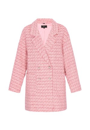 Rózsaszín és piros tweedből készült kétsoros kabát, texturált anyaggal, túlméretezett hajtókával és két első zsebbel. Ezüst színű gombokkal díszítve.