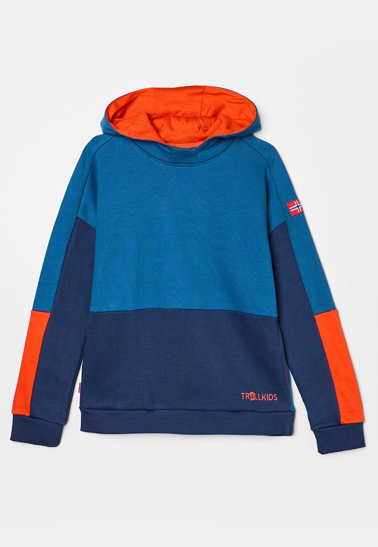 Blaues und marineblaues Kapuzensweatshirt mit orangefarbenen Akzenten, rundem Ausschnitt, langen Ärmeln und gesticktem Logo-Detail am Saum.
