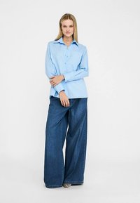 LIU JO WITH RHINESTONES - Skjortebluser - light blue