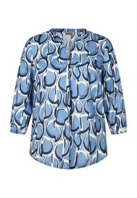 Blaue und weiße Bluse mit einem Muster aus abstrakten Formen, V-Ausschnitt und Dreiviertelärmeln, aus leichtem Stoff gefertigt.