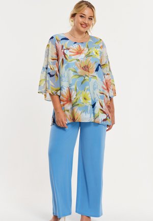 YOEK DAMEN FLARE FIT - Bukser - blue