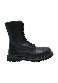 Botas de combate de cuero negro con caña alta, punta redonda y suela de goma texturizada. Incluye cordones tradicionales y costuras reforzadas.