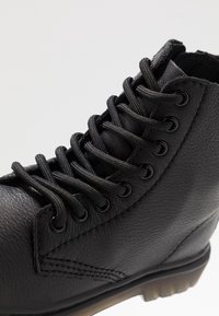 Dr. Martens 1460 PASCAL MONO JUNIOR - Botines - black