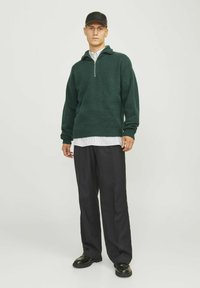Jack & Jones JOROLLIE HALF ZIP - Strickpullover - sea moss