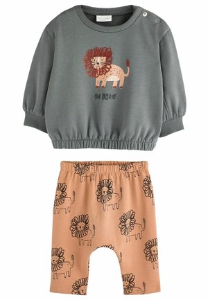 COSY JOGGERS 2 PIECE SET STANDARD - Trainingspak - charcoal grey rust brown lion