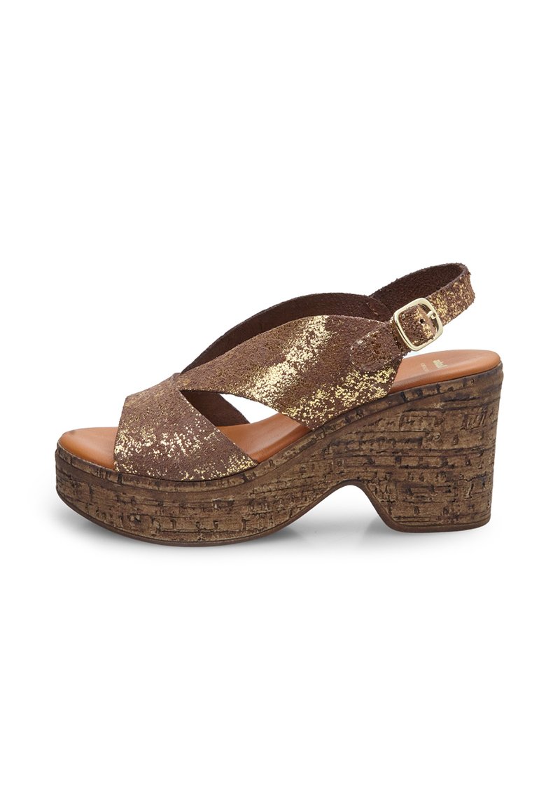 Rudos slingback platform sandalai su tekstūruotu kamštiniu pakulniu ir aukso blizgučiais per kryžmines juostas. Minkštas vidinis padas.
