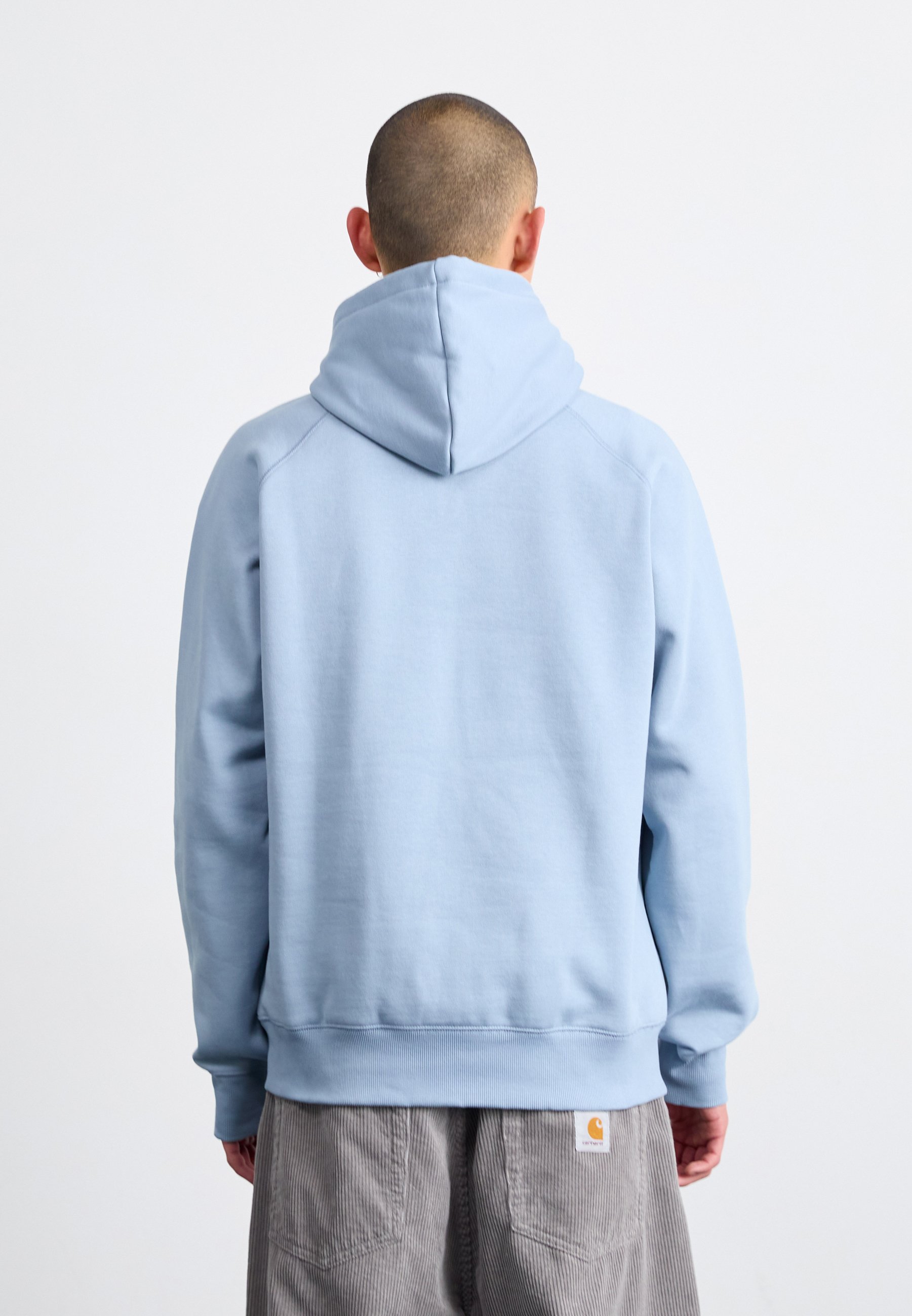 Carhartt WIP HOODED CHASE - Sweatshirt - frosted blue/gold