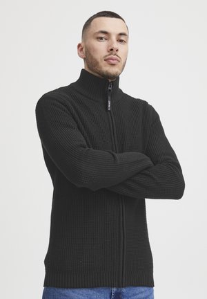 11 Project Cardigan - true black