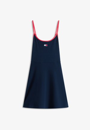 Vestido sin mangas azul marino con tirantes finos rojos y el logo de Tommy Jeans en el pecho, con una falda acampanada.