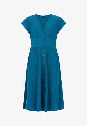 Tirkizna haljina s dugim rukavima, teksturiranom tkaninom i uskim strukom. Ima V-izrez i lepršavu suknju.