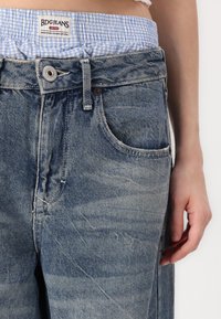 BDG Urban Outfitters JAYA BOXER WAISTBAND - Traperice opuštenog kroja - light vintage
