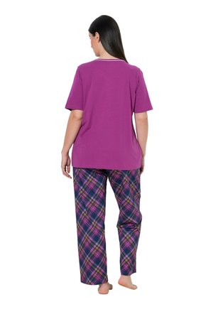 Ulla Popken, 3 PIECE PAJAMA SET- ARGYLE - Nachtwäsche Set - berry