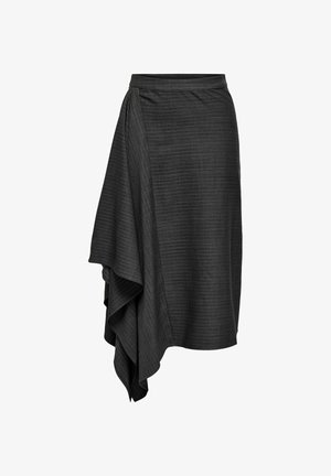 Gonna asimmetrica a righe grigie scure, con tessuto a strati drappeggiato su un lato e vita adatta.
