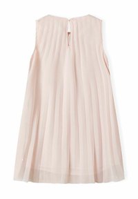 Robe sans manches rose pâle avec des plis verticaux, un col rond et une fermeture à bouton au dos, présentant un tissu doux et fluide.