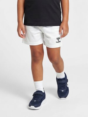 Hummel, ESSENTIAL - Sports shorts - white