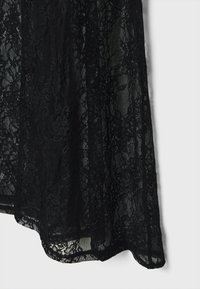 Stradivarius LAYERED - Maxisukňa - black