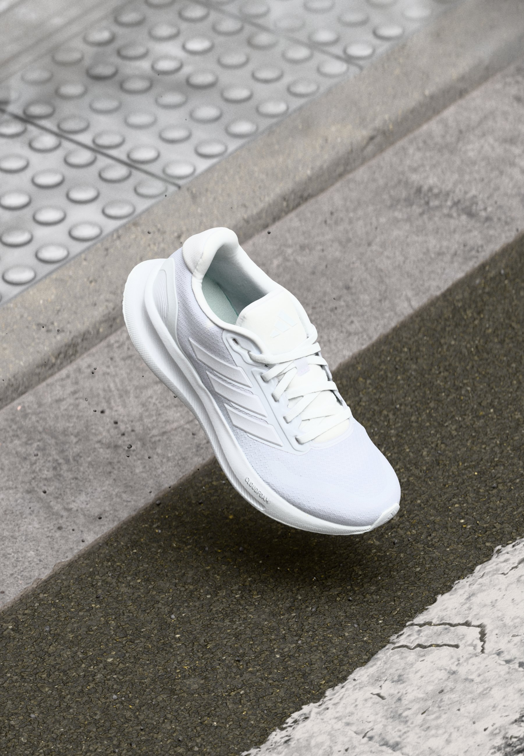 adidas Performance RUNFALCON 5 W - Road running shoes - footwear white/white  - Zalando.co.uk