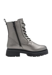 Botte chelsea métallique grise avec cuir texturé, devant lacé, fermeture zippée sur le côté et semelle chunky noire pour une meilleure adhérence.