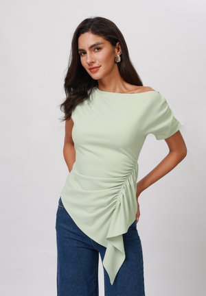 Tricou basic - light green