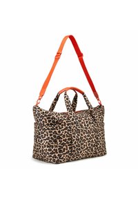 Tasche im Leopardenmuster mit orangefarbenen Trägern und Akzenten. Mit zwei Griffen und einem abnehmbaren Schultergurt; aus einem strukturierten Stoff gefertigt.