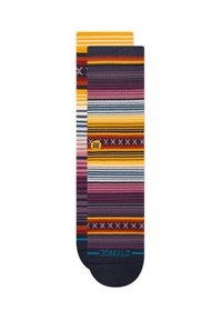 Calcetines a rayas coloridos que presentan tonos de púrpura, amarillo y azul marino, con patrones texturizados y un pequeño detalle de logo en el tobillo.