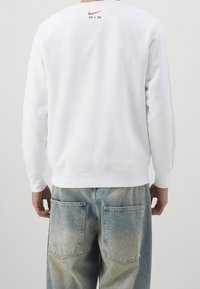 Nike Sportswear Sweatshirt - white
