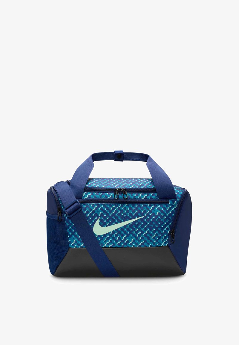 Marine duffeltas met een blauw abstract patroon, voorzien van een grote Nike swoosh, dubbele bovenritsen en een verstelbare schouderriem met padding.