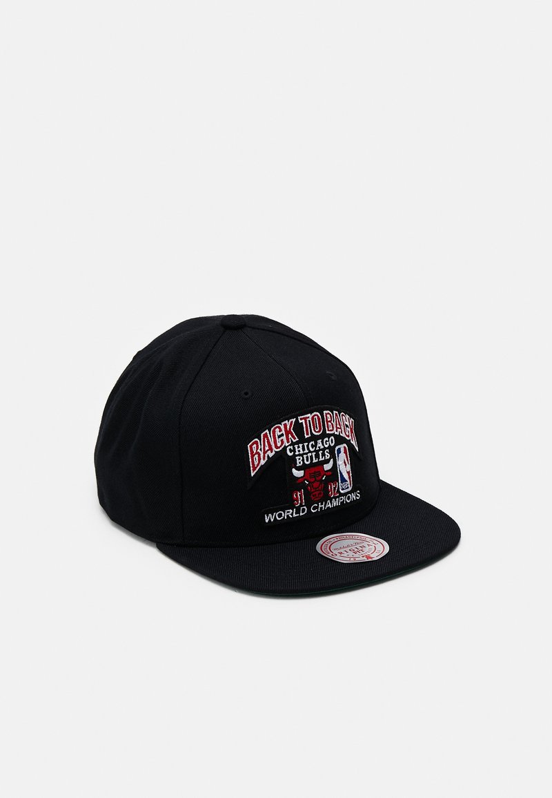 Mitchell & Ness Men's NBA Chicago Bulls Logo Bill Snapback