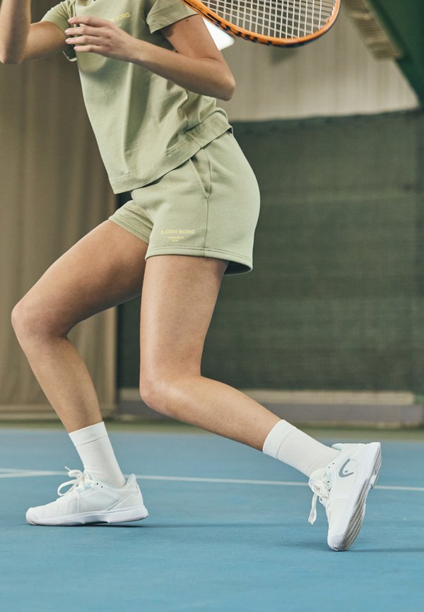 ESSENTIAL  - Sports shorts - tea