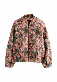 Gewatteerd bomberjack in roze met groene en blauwe bloemen- en vogelmotieven, voorzien van een ritssluiting en geribbelde boorden.