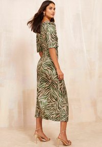 Friends Like These REGULAR FIT - Vapaa-ajan mekko - green